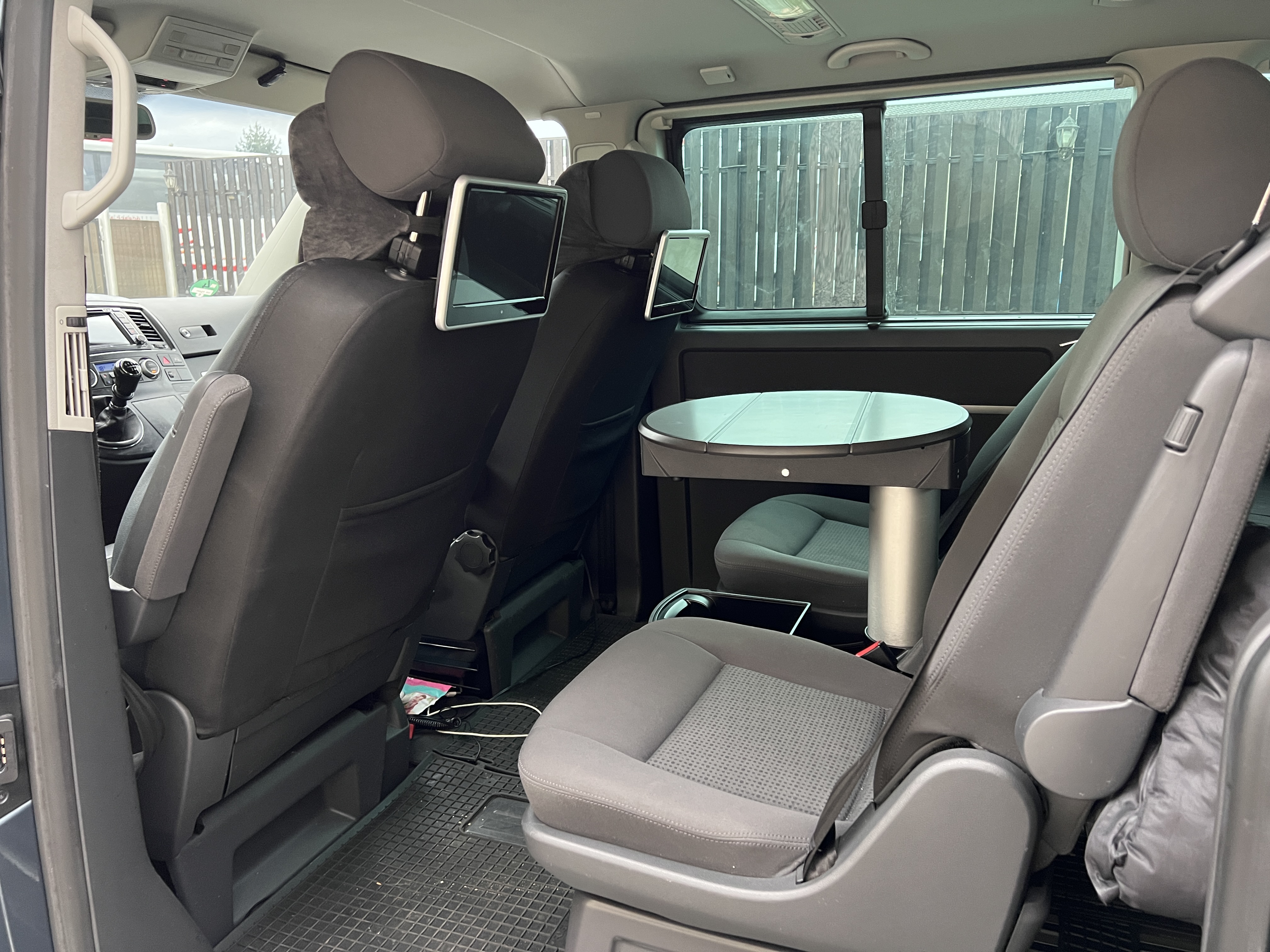 Volkswagen Multivan 9